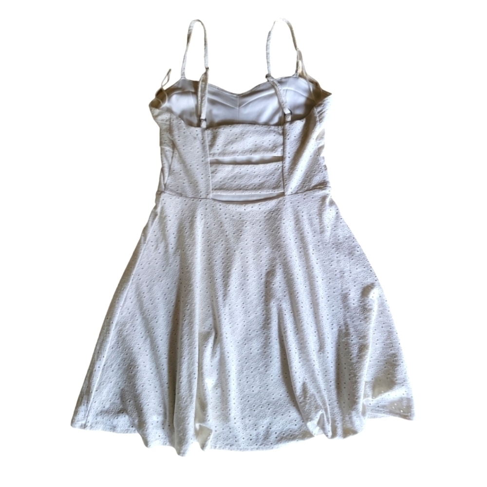 Aeropostale Eyelet Dress - Picture 2 of 2